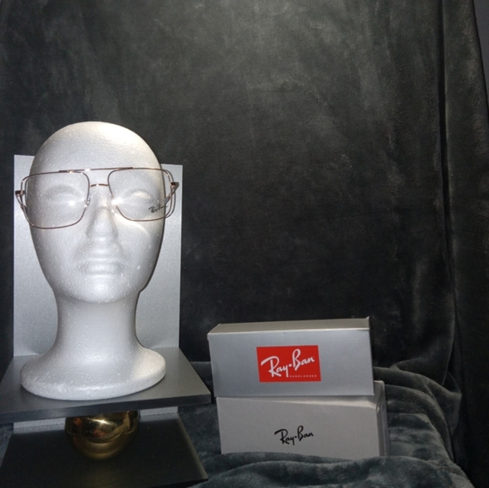 Ray-Ban Eyeglasses with Case